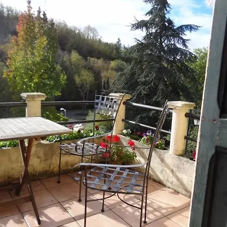 Chez Providence D'hotes Bed and Breakfast 3*